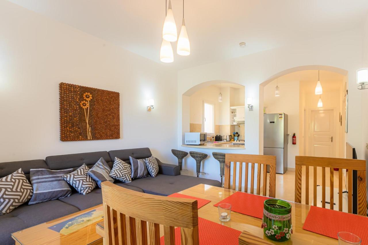 2 Bedroom Condo, With Pool, And Beach & Lagoon Access Hurghada Exteriér fotografie